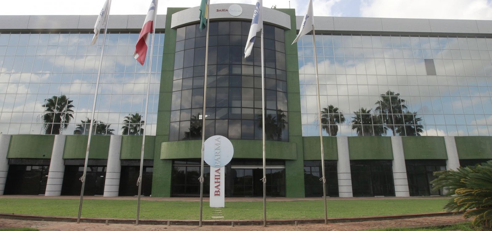 BahiaFarma tem aprovado projeto para produção de medicamento de alto custo
