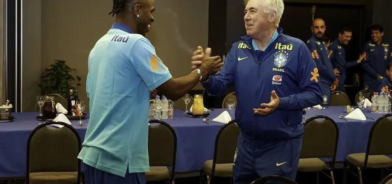 Jogadores da Seleção iniciam apresentação para jogos de estreia de Ancelotti