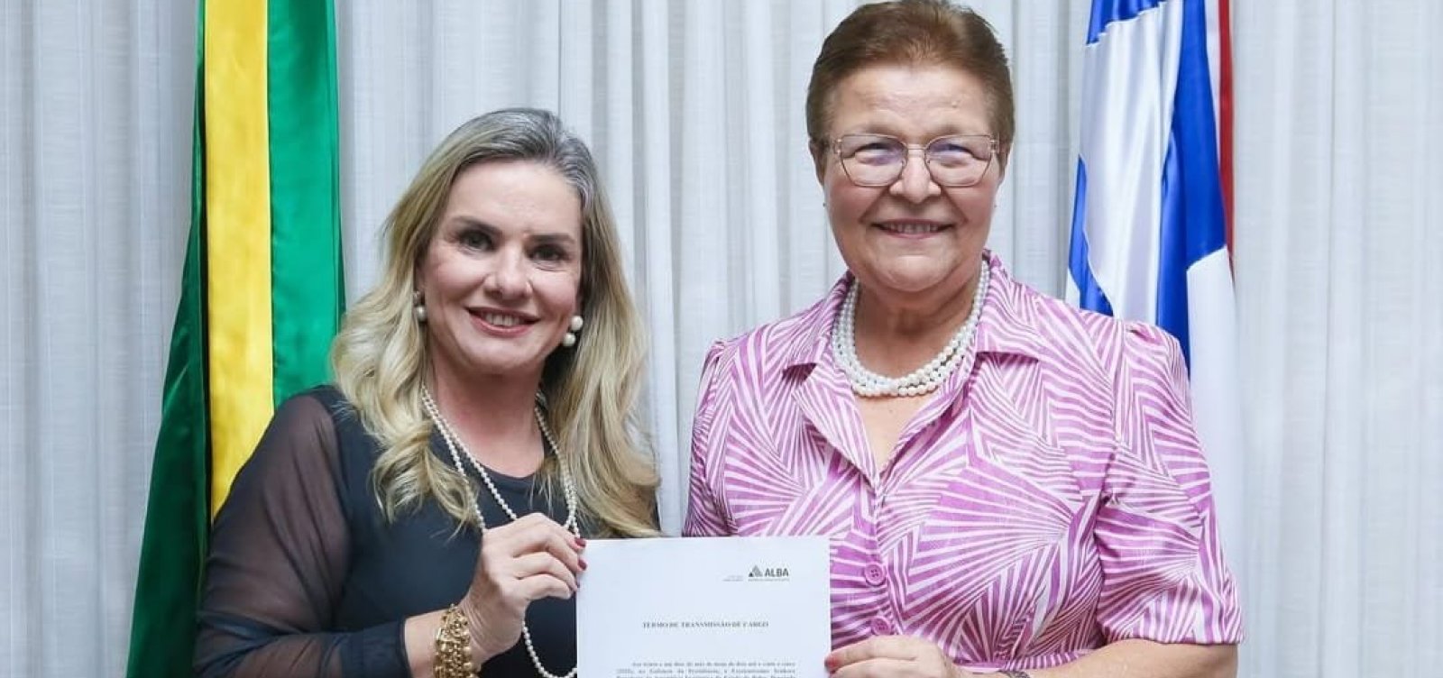 Durante viagem aos EUA, Ivana Bastos passa comando da ALBA para Fátima Nunes