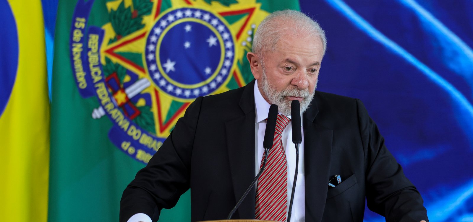 Lula defende Moraes e reclama de ofensiva dos EUA: "Eles fazem tanta barbaridade e por que vão criticar o Brasil?"
