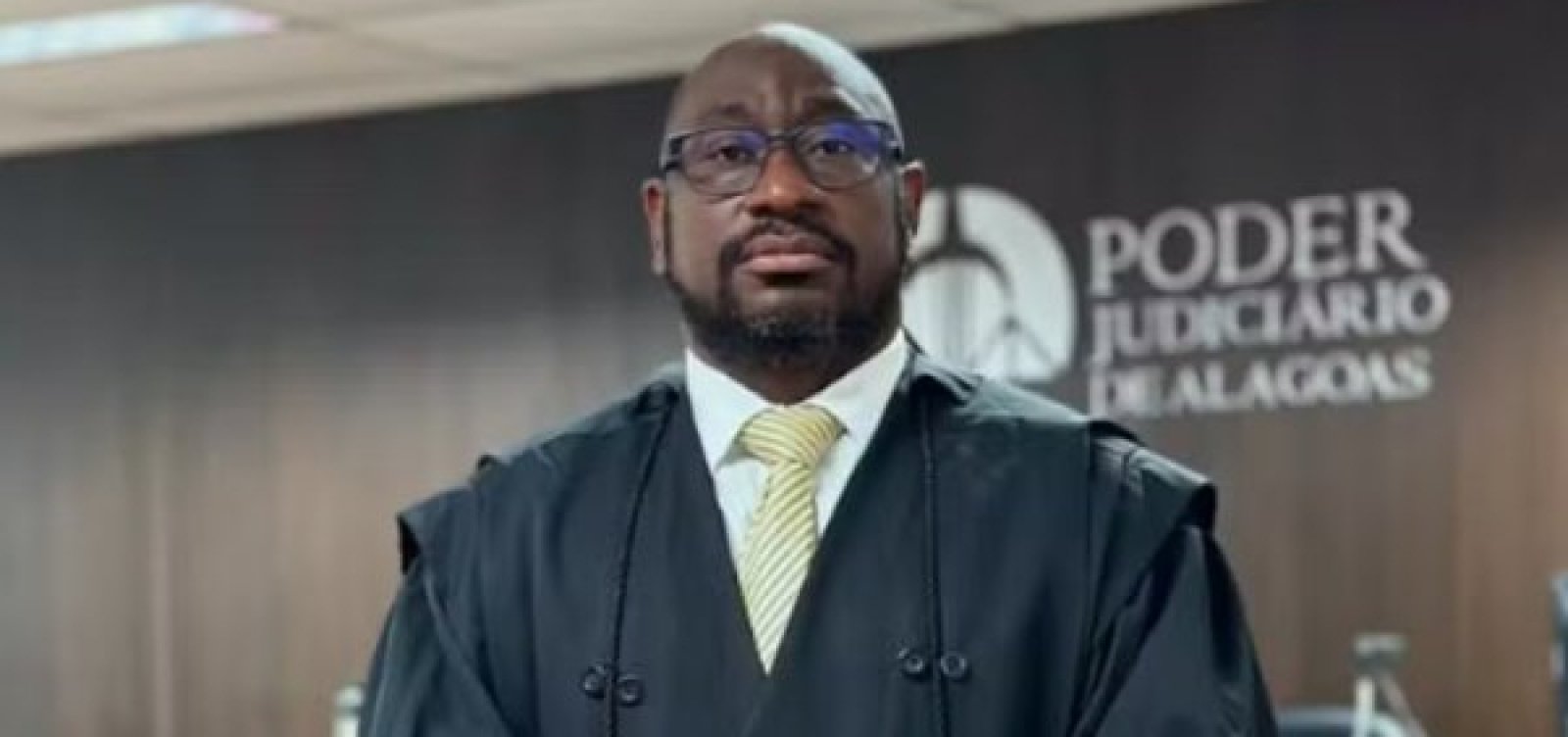 Advogado e influenciador João Neto é condenado a 4 anos de prisão e indenização de R$ 40 mil