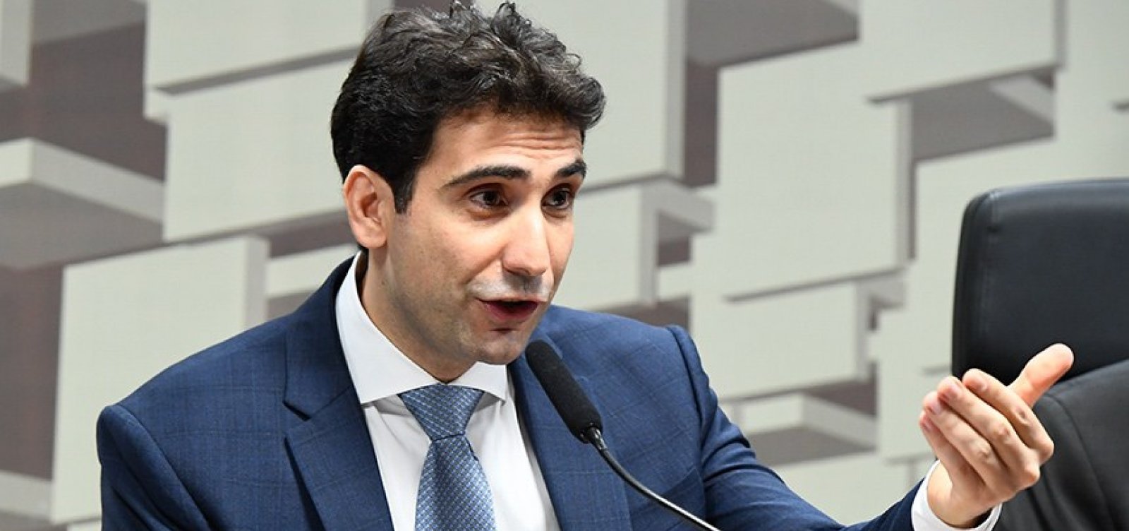 Pix Automático vai reduzir custo de empresas com cobranças, diz Galípolo