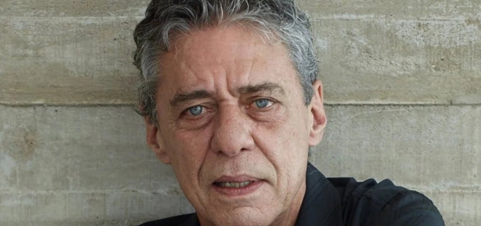 Chico Buarque recebe alta após cirurgia no crânio para tratar hidrocefalia