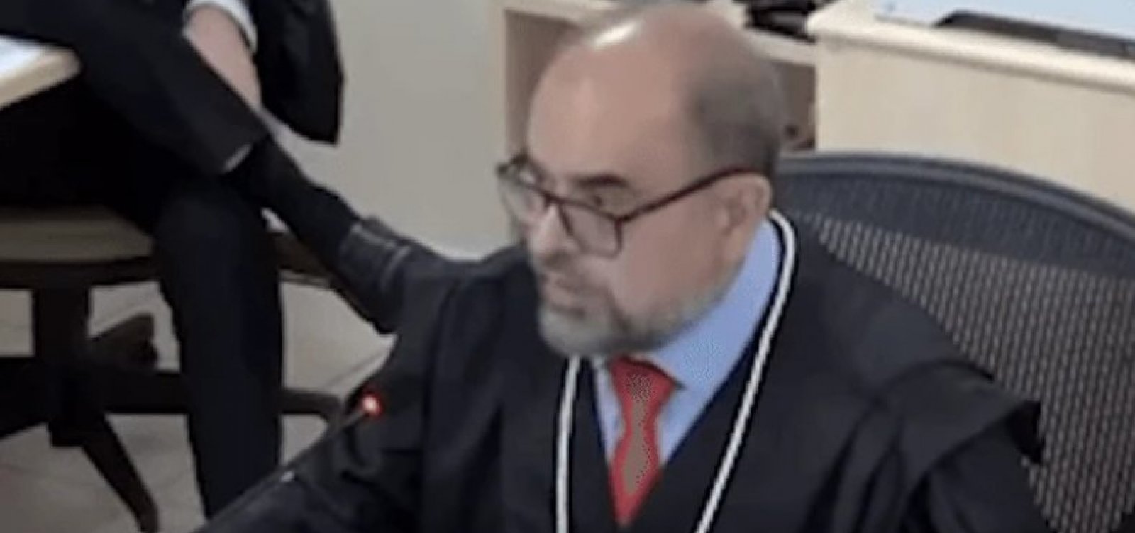 Desembargador diz que Brasil sofre "Epidemia" de autismo e que médicos são beneficiados financeiramente: “vaca leiteira”