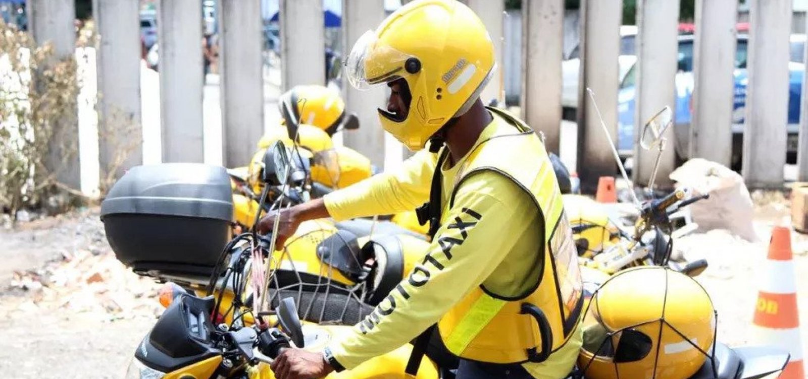 Mototaxistas de Salvador deverão atualizar cadastro até 4 de julho