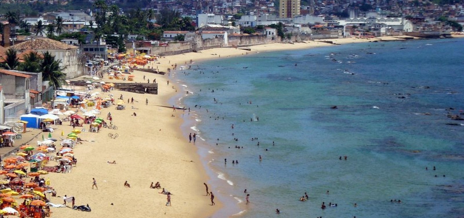 Salvador tem 26 praias impróprias para banho neste final de semana 
