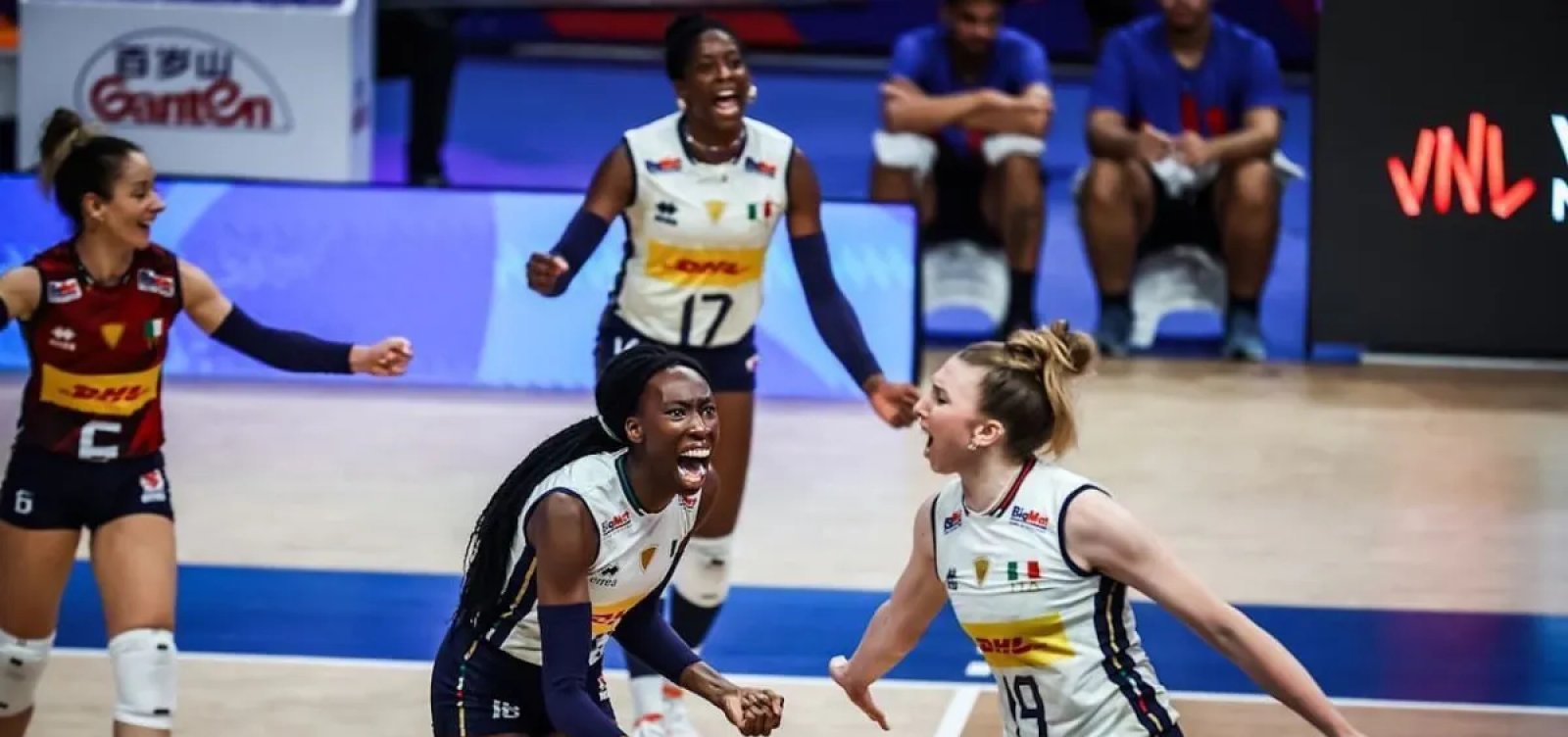 Brasil é superado pela Itália e perde a invencibilidade na Liga das Nações de vôlei feminino