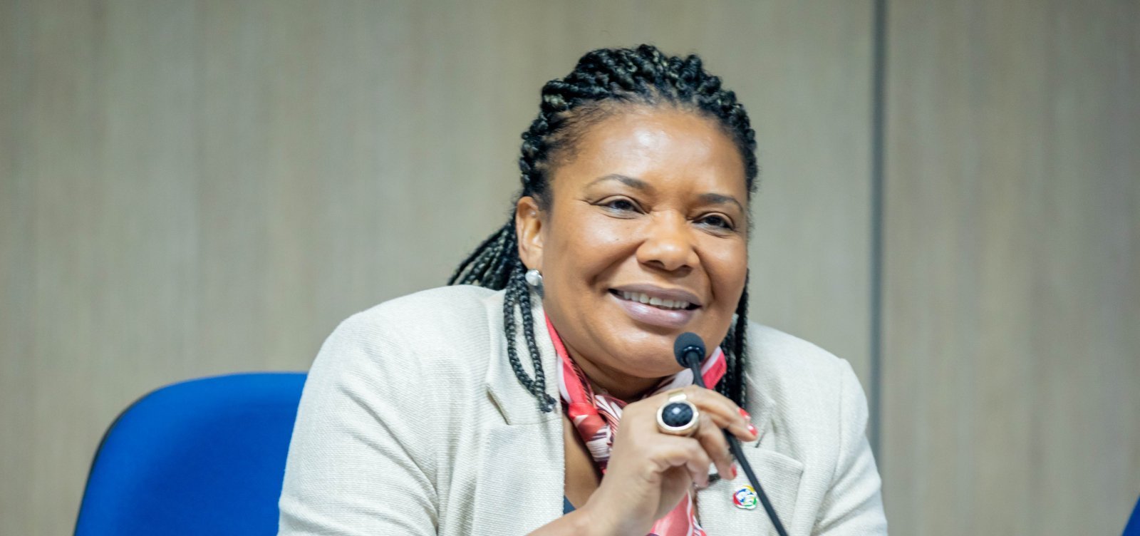 Ministra da Cultura defende taxação do streaming e cota às produções nacionais