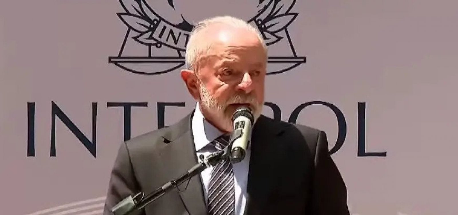 Lula defende cooperação contra o crime organizado em visita a sede da Interpol 