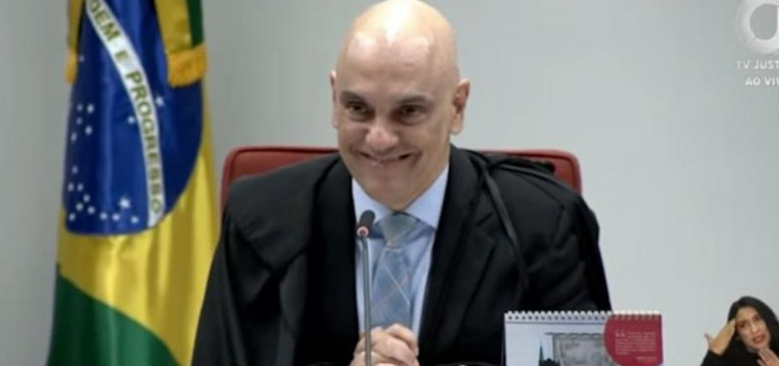Alexandre de Moraes nega pedido incomum da defesa do general Heleno; saiba detalhes