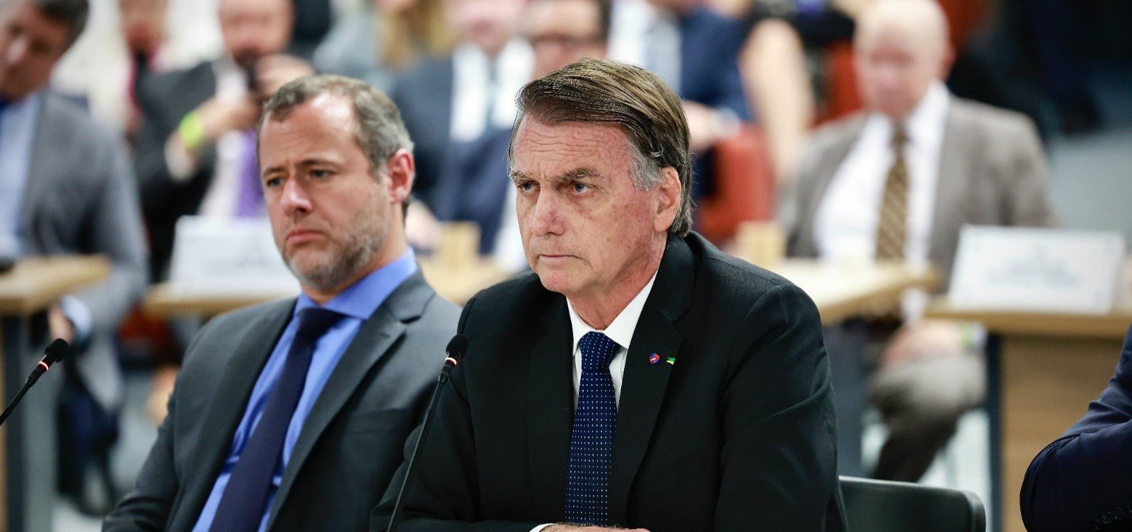 Bolsonaro diz que evitou posse de Lula para não enfrentar vaias: “Não queria me submeter”