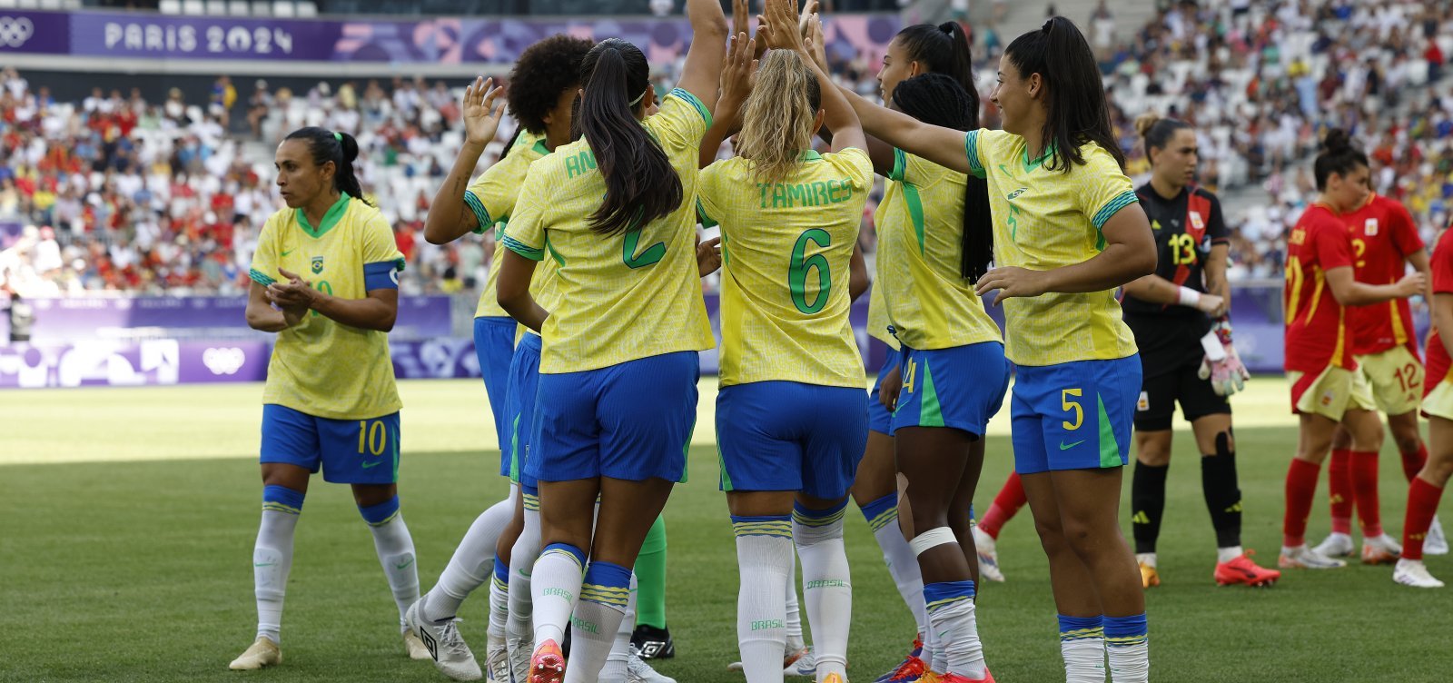 Seleção Brasileira Feminina sobe quatro posições no ranking da Fifa