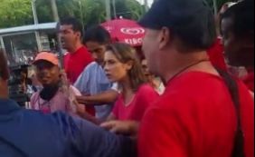 Equipe da Rede Bahia é expulsa de manifestação no Campo Grande; veja vídeo