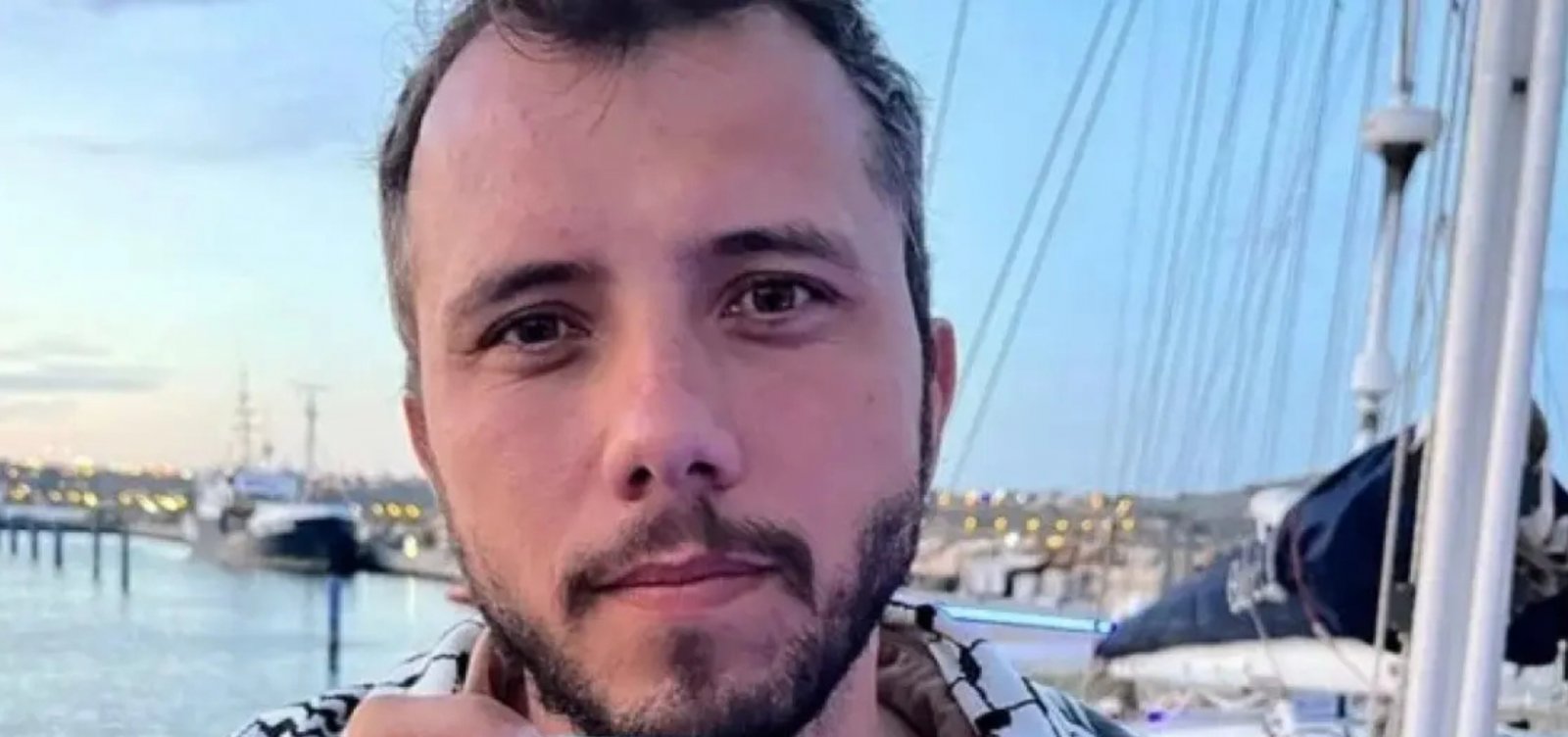Ativista Thiago Ávila é libertado em Israel e já está a caminho do Brasil