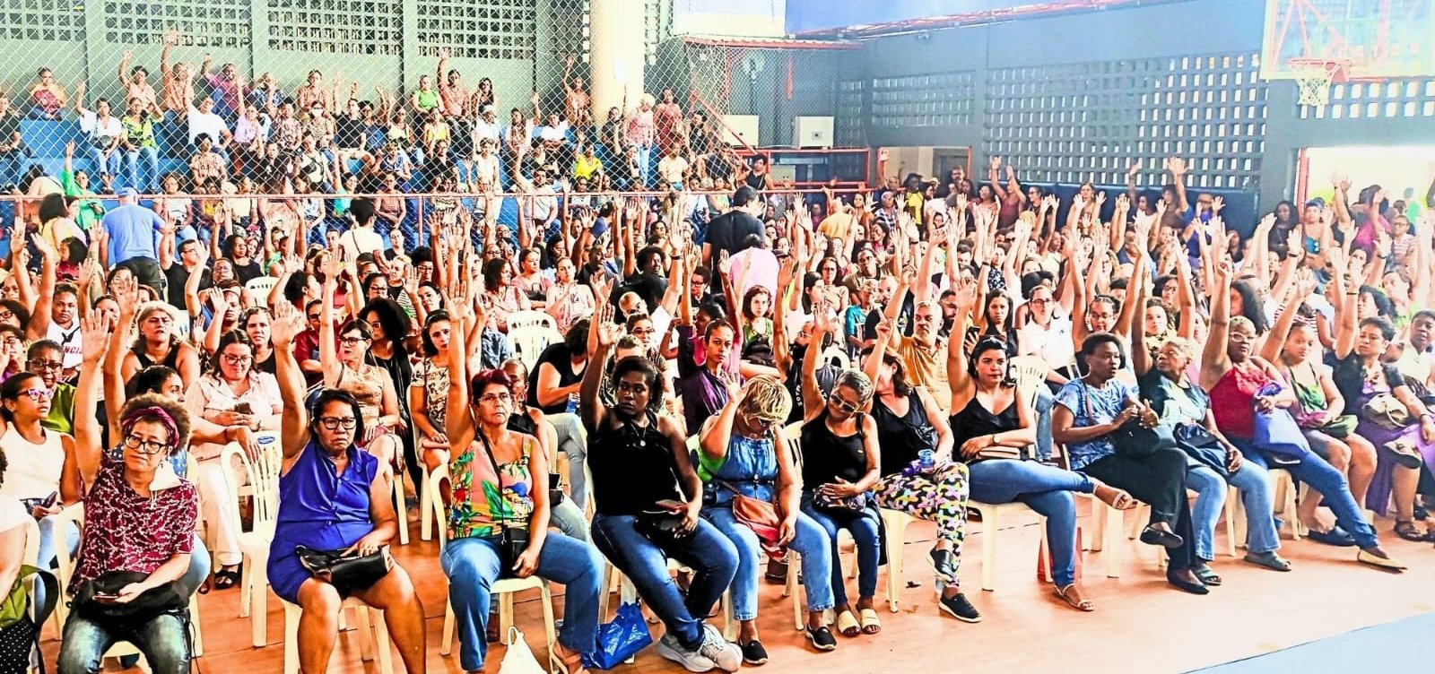 Sindicato dos servidores de Salvador suspendem greve sob promessa de renegociação com Prefeitura