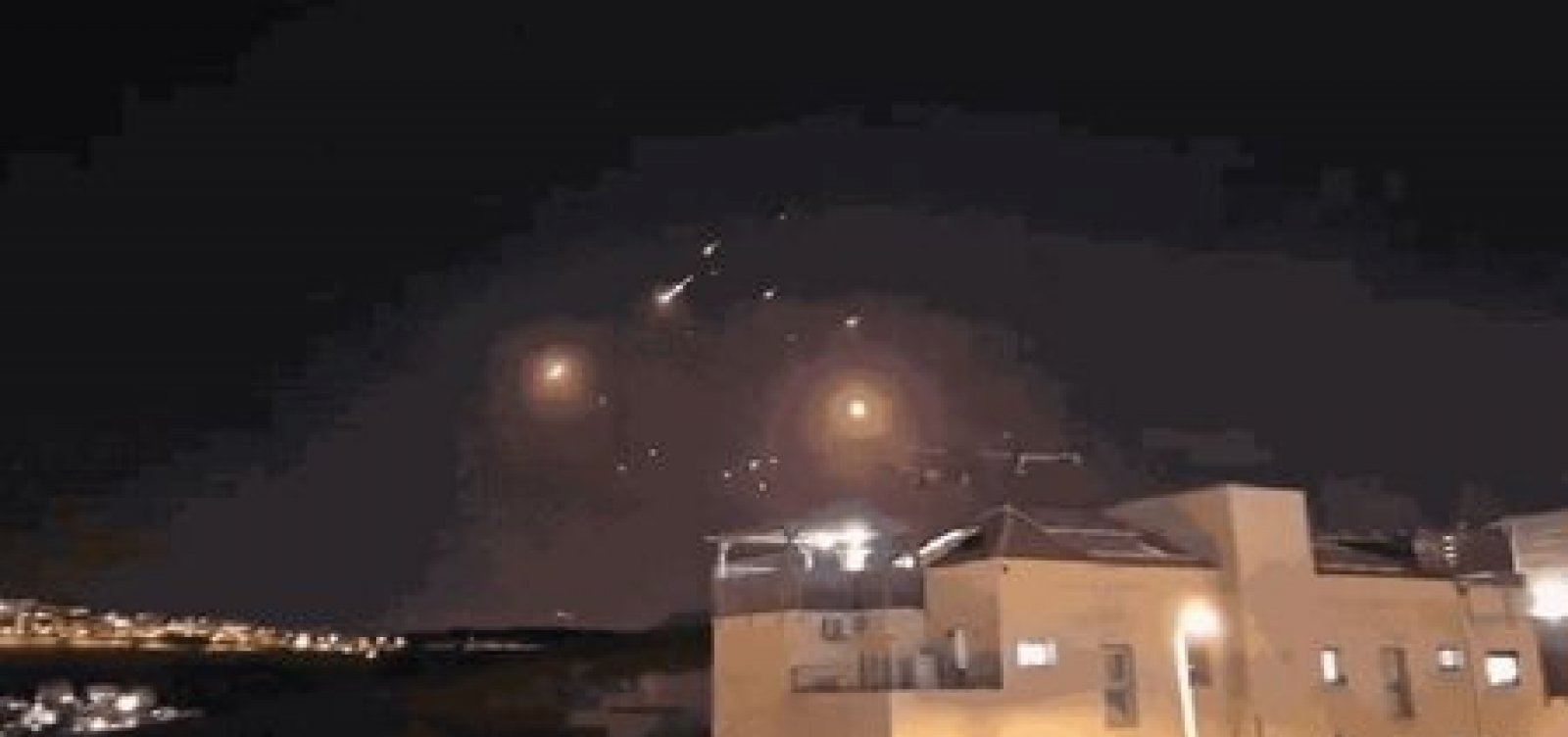 Irã volta a atacar Israel e força aérea israelense responde com bombardeios em Teerã