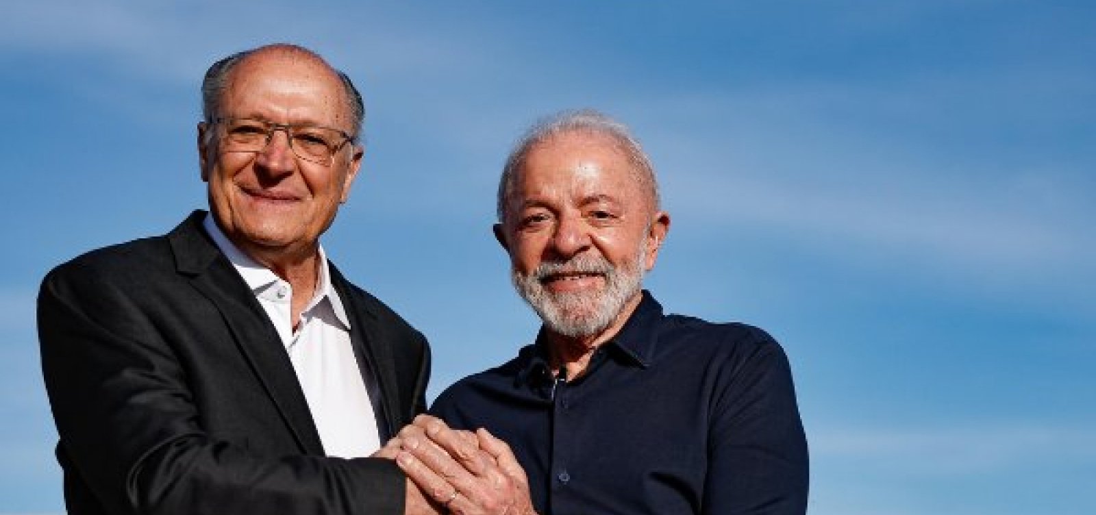 Lula embarca rumo ao G7 no Canadá e reforça papel do Brasil em debates internacionais