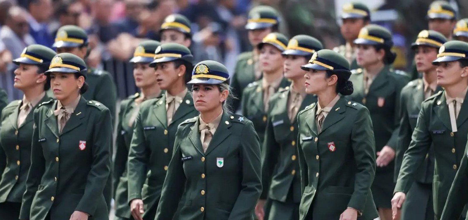 Bahia lidera alistamento militar feminino no Nordeste em primeiro processo aberto às mulheres