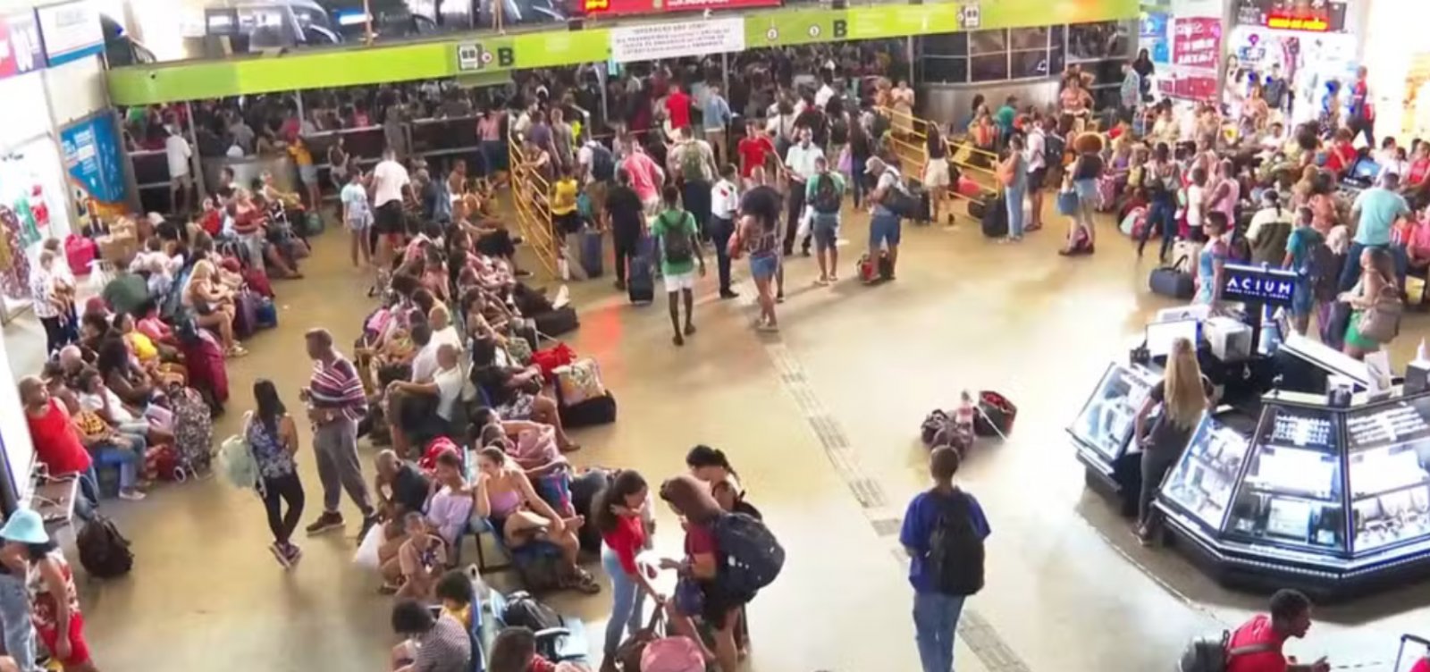 Feriadão de Corpus Christi e São João deve movimentar mais de 300 mil pessoas na rodoviária de Salvador