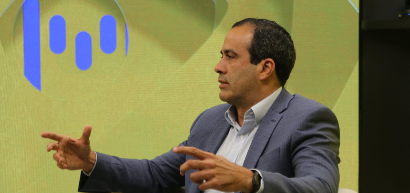Bruno Reis classifica greve de professores como "completamente política" e critica atuação de partidos no movimento