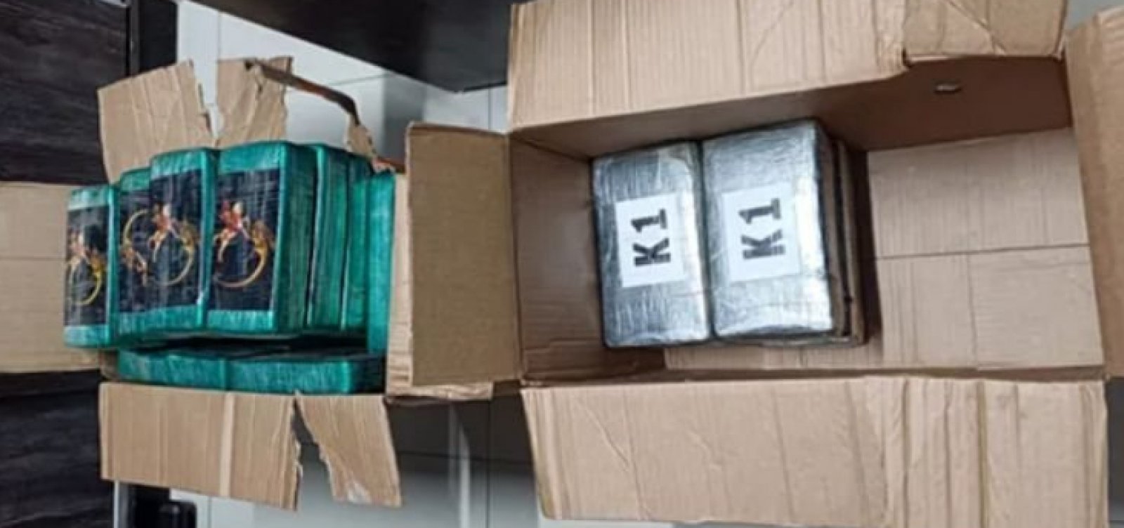 Caminhoneiro é preso por transportar mais de 50 kg de drogas na Bahia