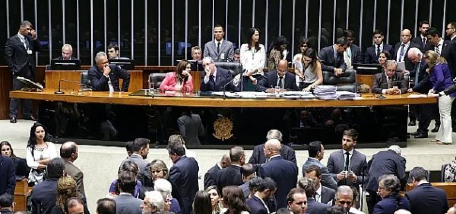 Senado vota projeto que aumenta número de deputados da Câmara nesta terça