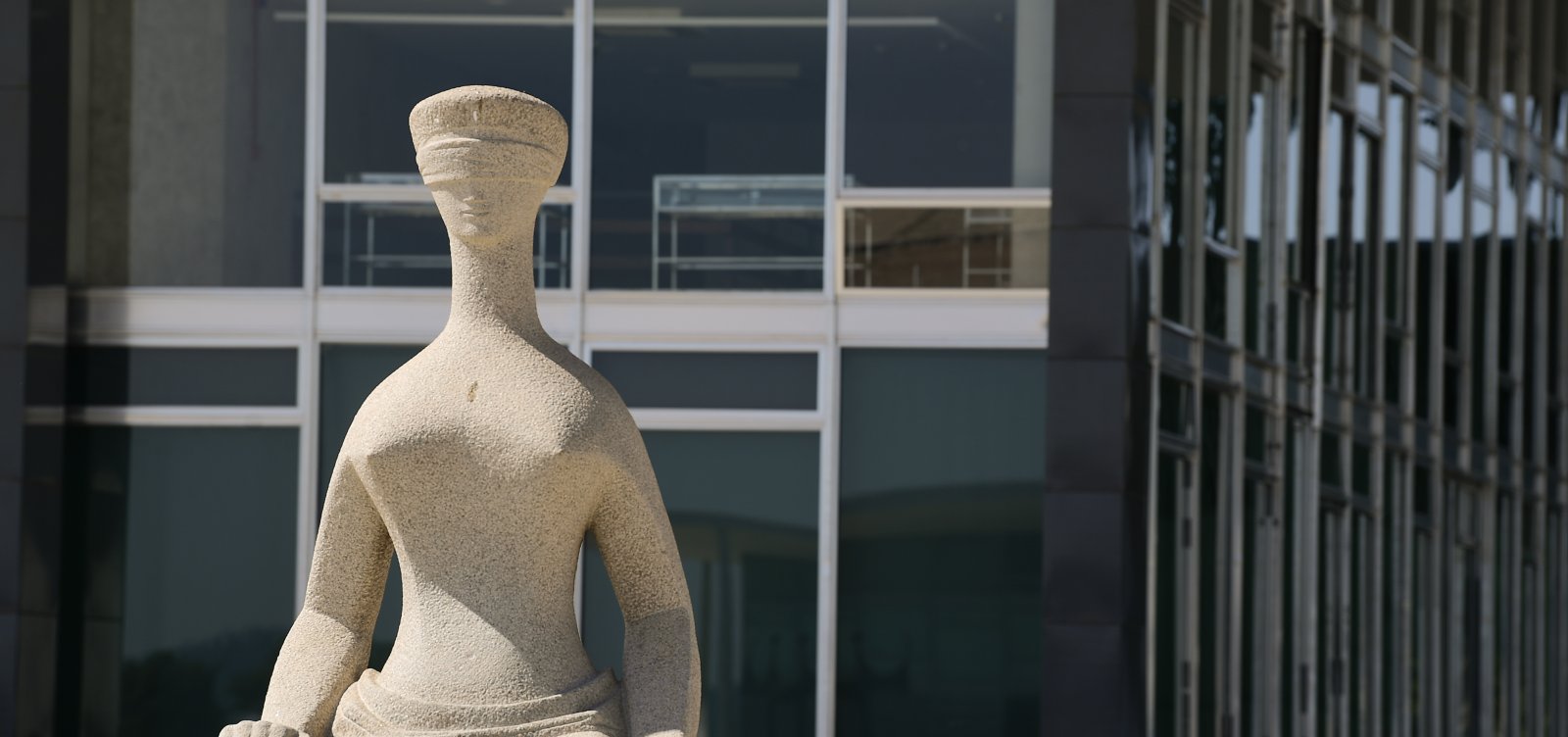Por unanimidade, STF concede segurança vitalícia a ex-ministros
