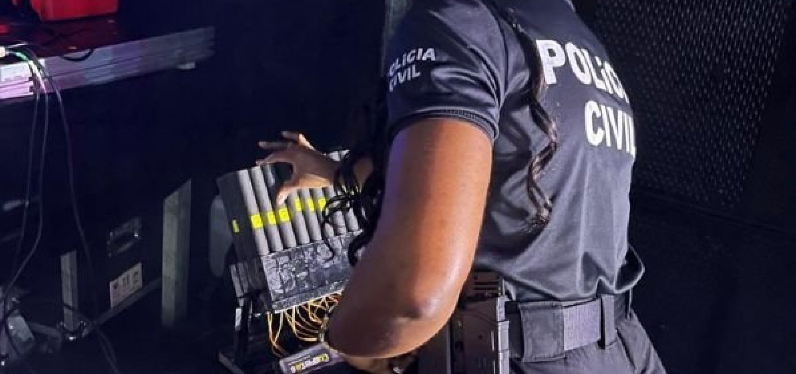 Polícia realiza operação contra uso de fogos em festas de São João em Salvador