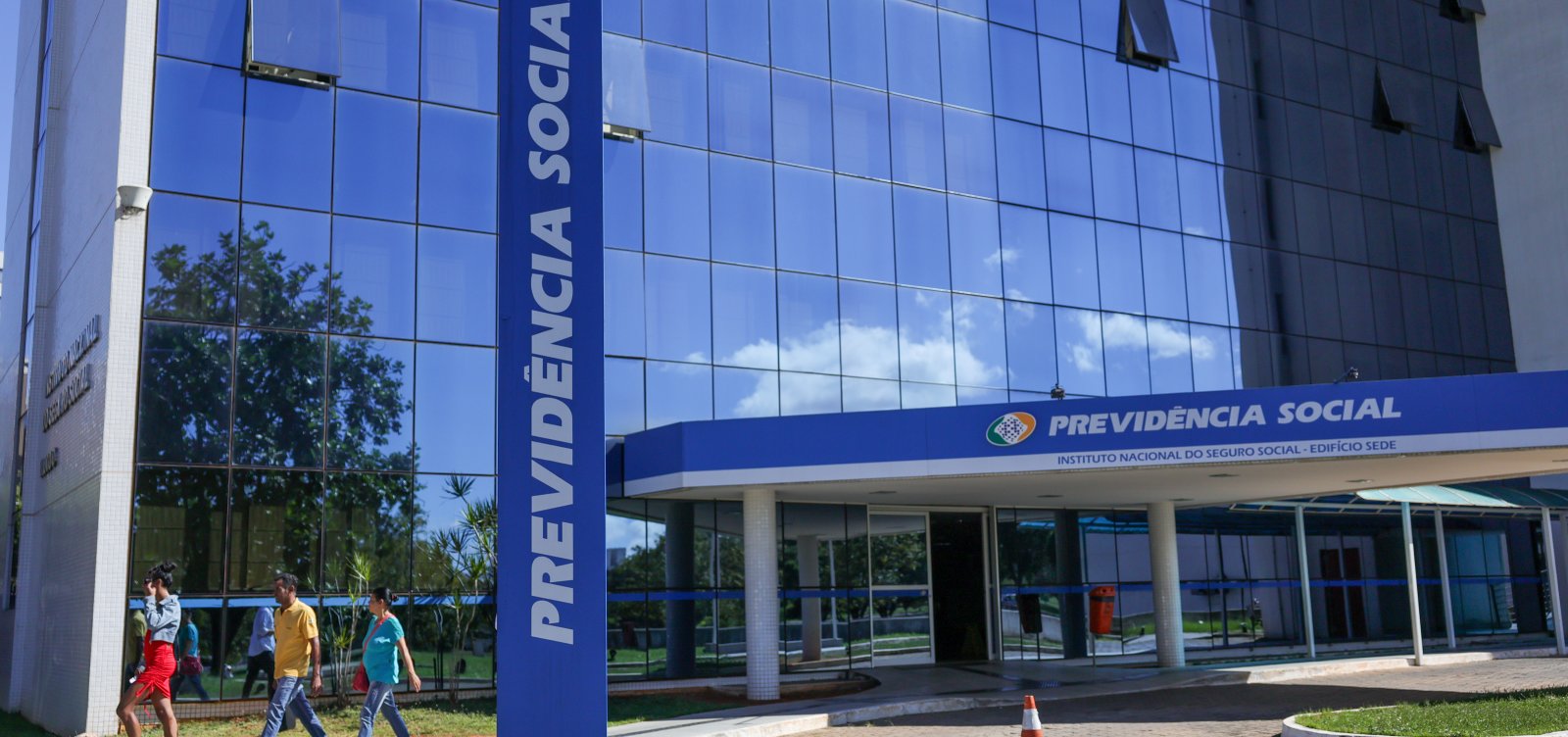 Fraude no INSS: governo federal propõe reembolso de aposentados até dezembro