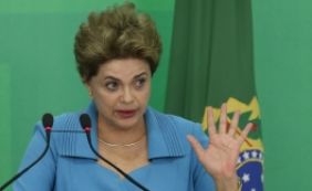 Dilma publica decretos pedindo urgência de projetos contra corrupção