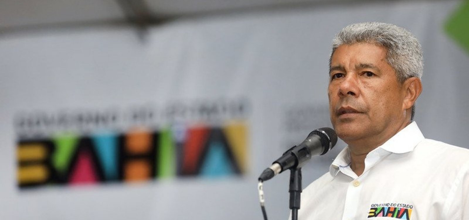 Jerônimo sanciona LDO e prévia de orçamento de 2026 para a Bahia