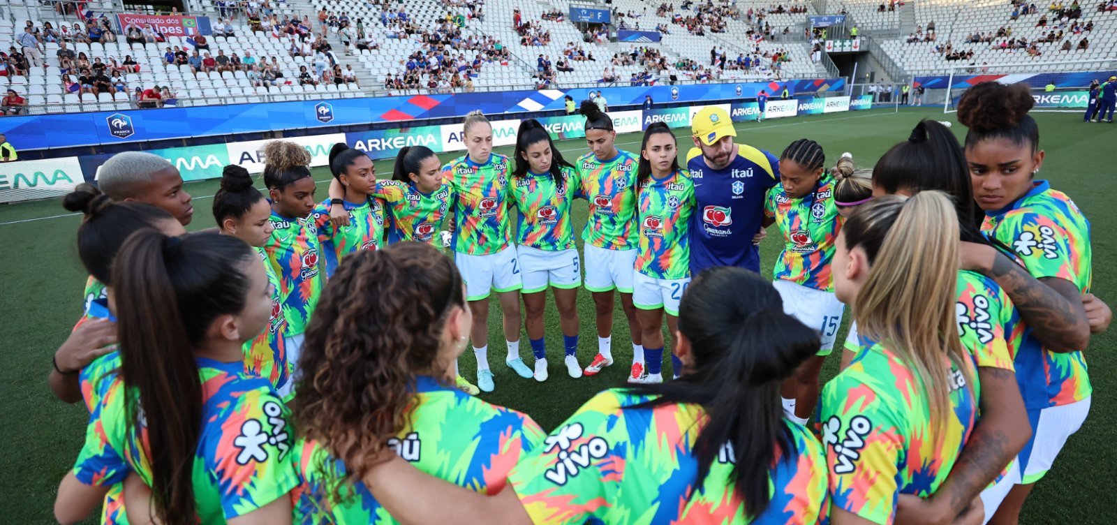 Seleção feminina do Brasil enfrenta França em amistoso preparatório para Copa América