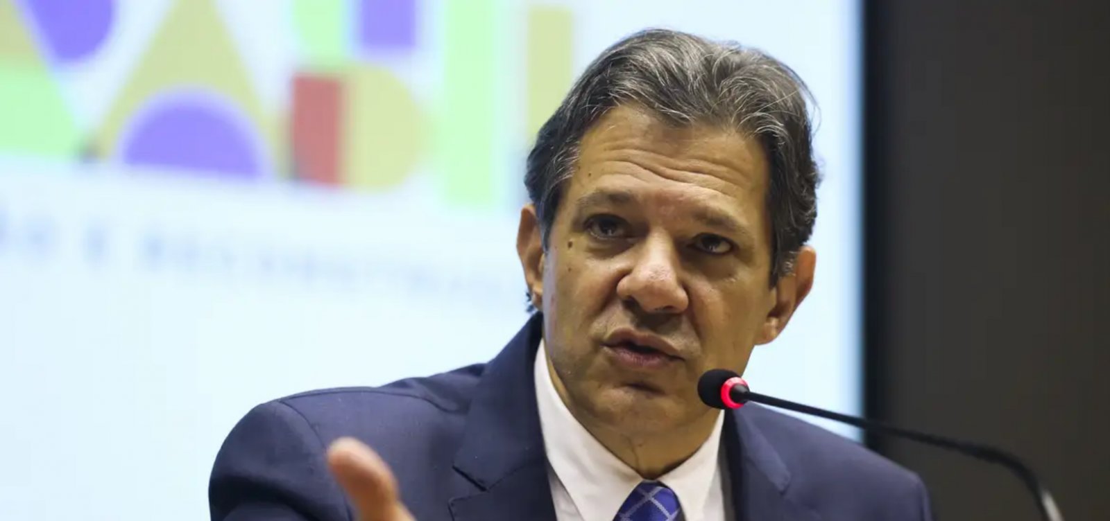  Haddad diz que Lula avalia acionar STF após derrubada de decreto do IOF
