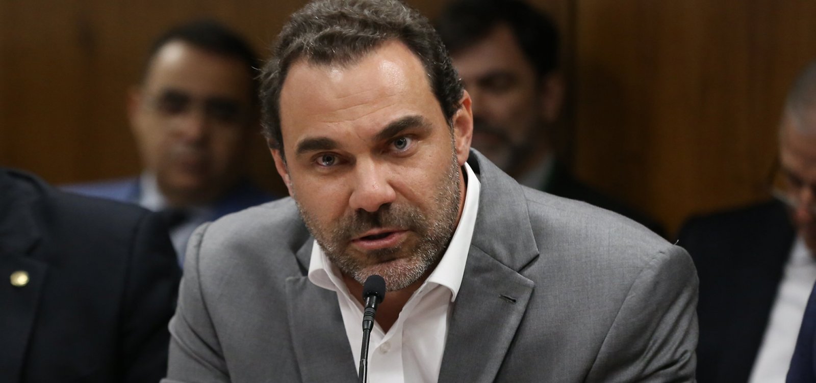 Cúpula do PSDB escala deputado da Bahia para tentar salvar acordo de unificação com Podemos