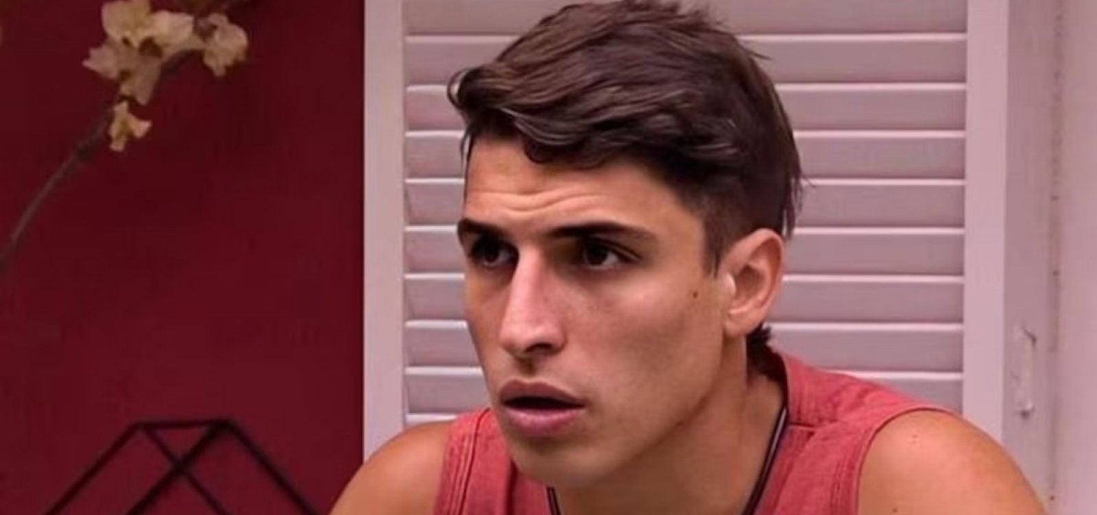 Justiça absolve Felipe Prior de acusação de estupro 