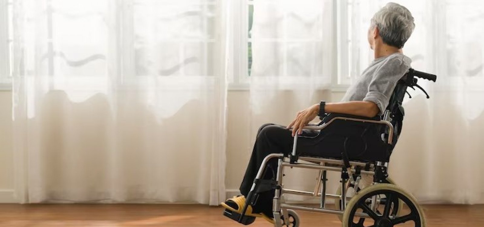 Audiência pública discute Alzheimer e lança cartilha com orientações práticas