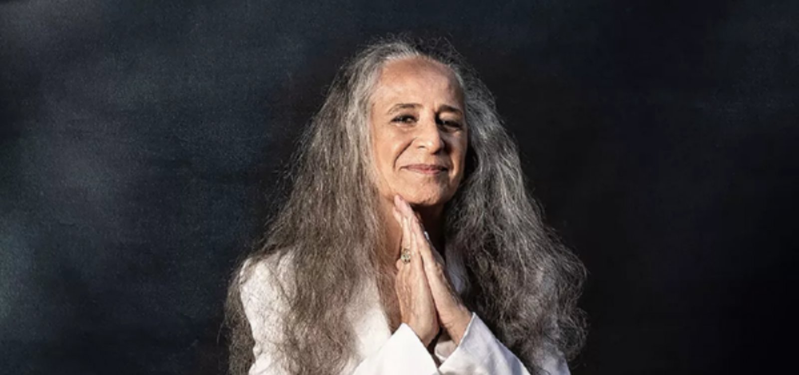 Pré-venda de turnê dos 60 anos de carreira de Maria Bethânia esgota em 1h30