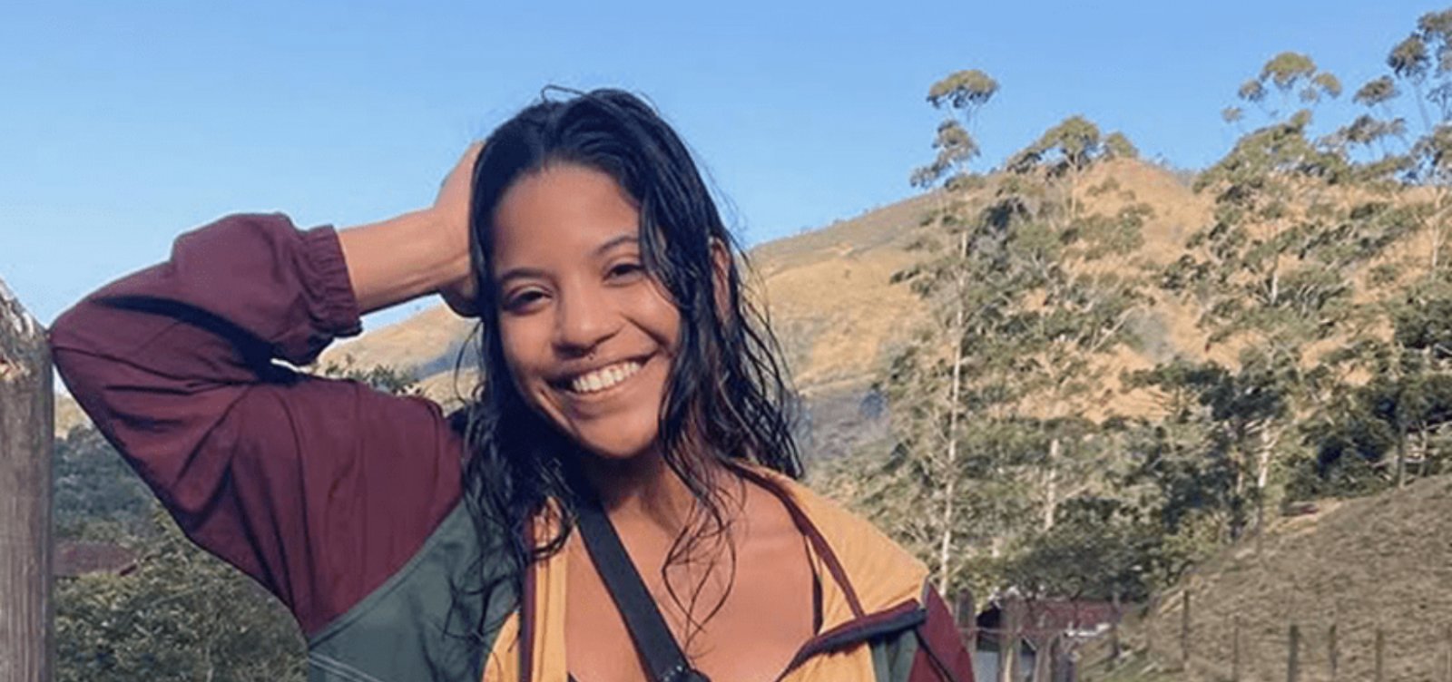 Corpo de Juliana Marins chega ao Brasil; nova autópsia será feita a pedido da família