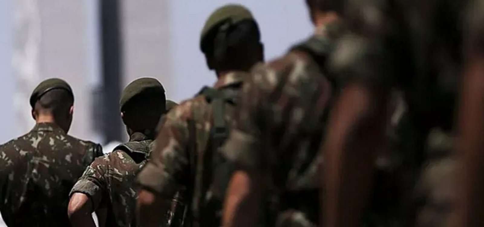 Comissão do Congresso aprova reajuste de 9% em salários das Forças Armadas