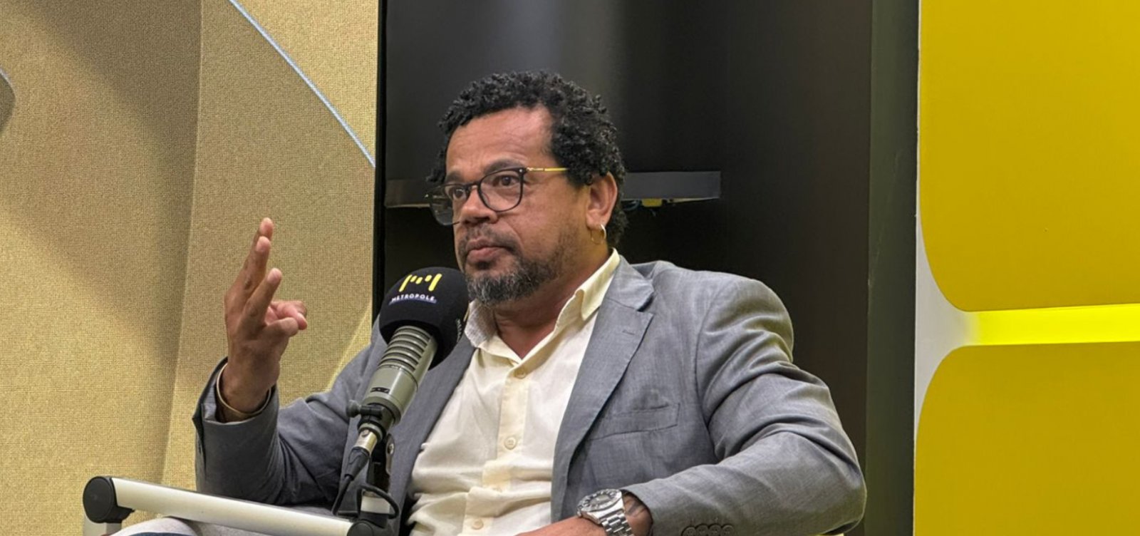 Kleber Rosa se lança como pré-candidato ao governo da Bahia e faz críticas à oposição