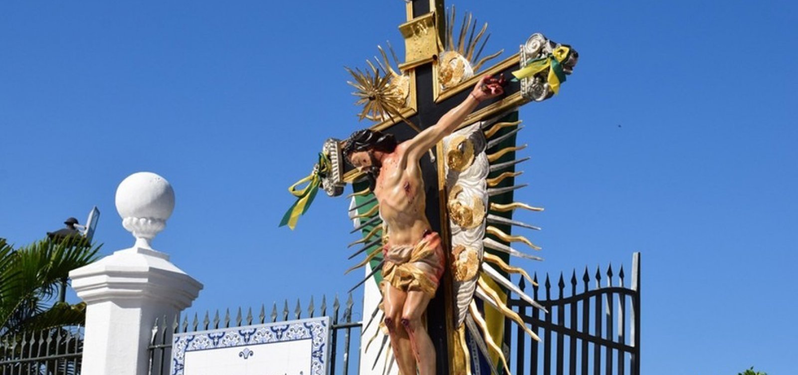 Imagem original do Senhor do Bonfim volta a ser exposta na basílica do santo em Salvador após seis anos