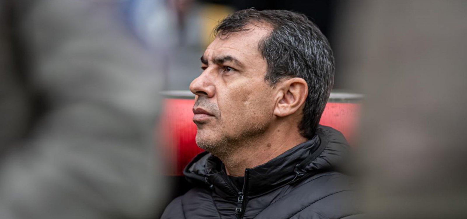 Carille lamenta derrota do Vitória no fim: "Temos que ficar indignados"