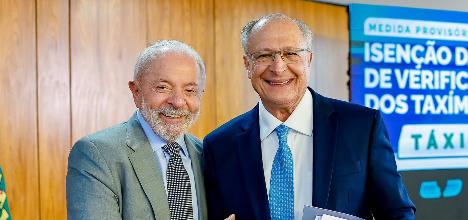 Brasil volta a buscar diálogo com EUA após silêncio sobre tarifas