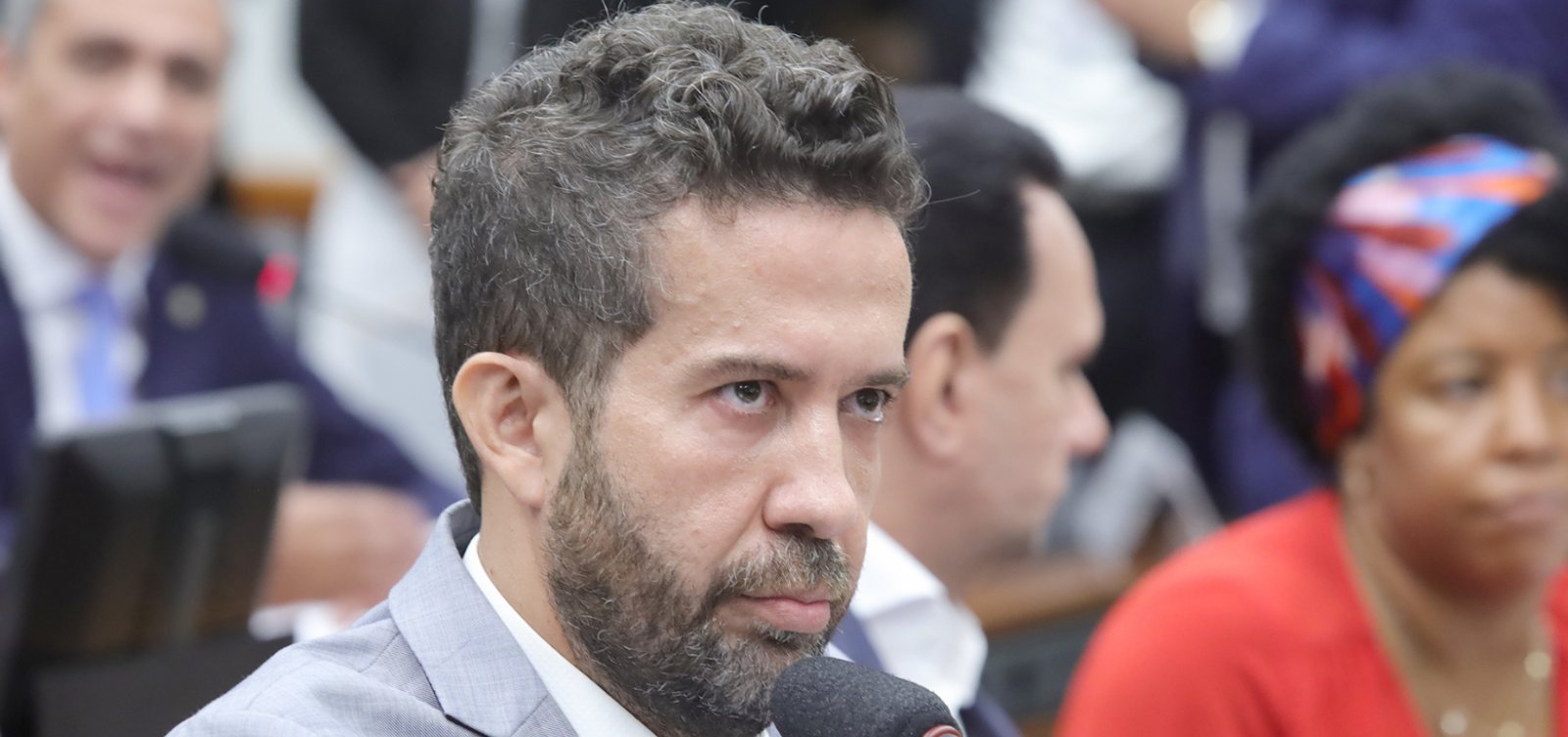 Conselho de Ética da Câmara suspende mandato de Janones por 90 dias por ofender Nikolas Ferreira