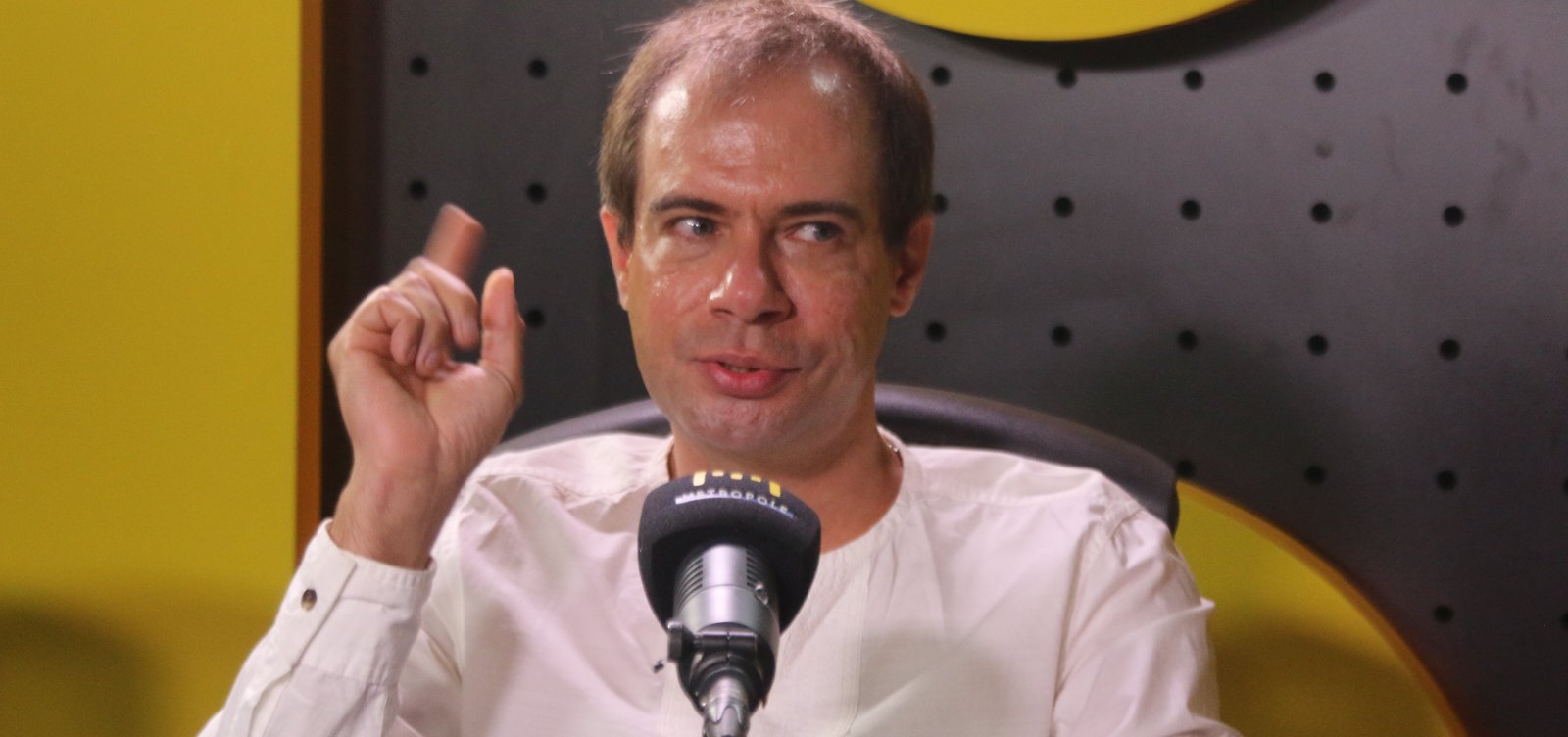 "O professor está sendo descontruído e vai faltar educador em todas as áreas", alerta Joel Nolasco