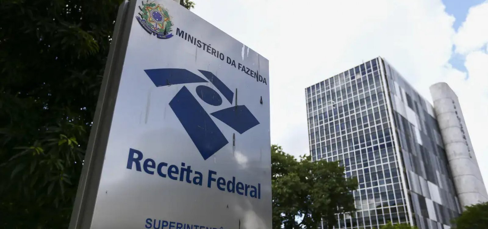 Moraes define que não haverá cobrança retroativa de IOF para bancos e instiuições financeiras