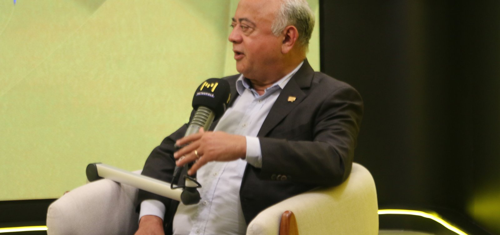 "EUA estão buscando reindustrializar o país", diz presidente da Fieb sobre tarifas contra o Brasil