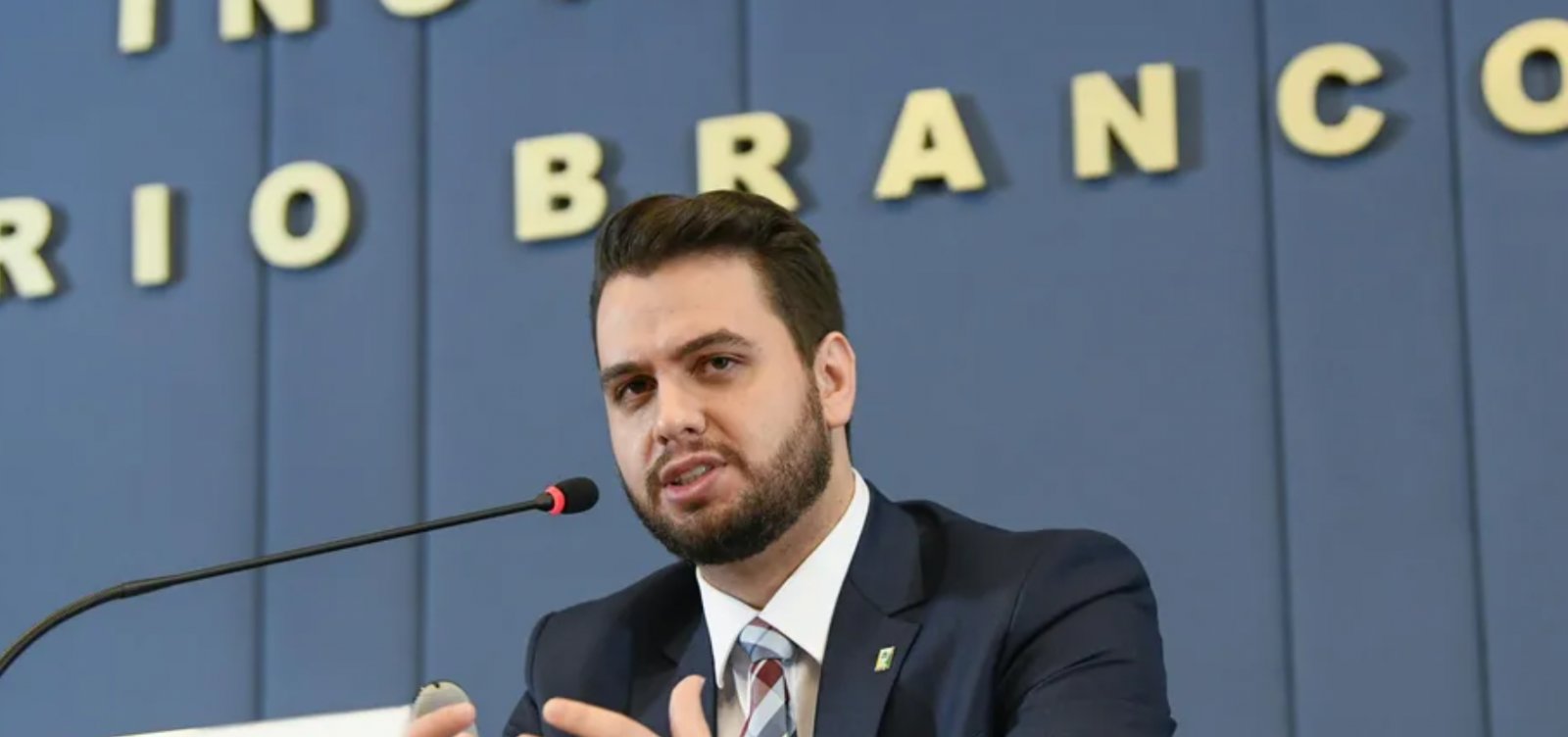 Ex-assessor de Assuntos Internacionais de Bolsonaro diz ao STF que nunca teve acesso à minuta do golpe