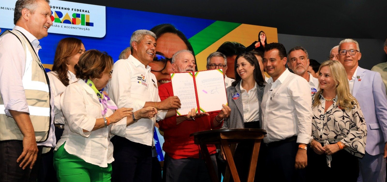 Jerônimo decide ampliar presença nas maiores cidades baianas para reverter vantagem de ACM Neto