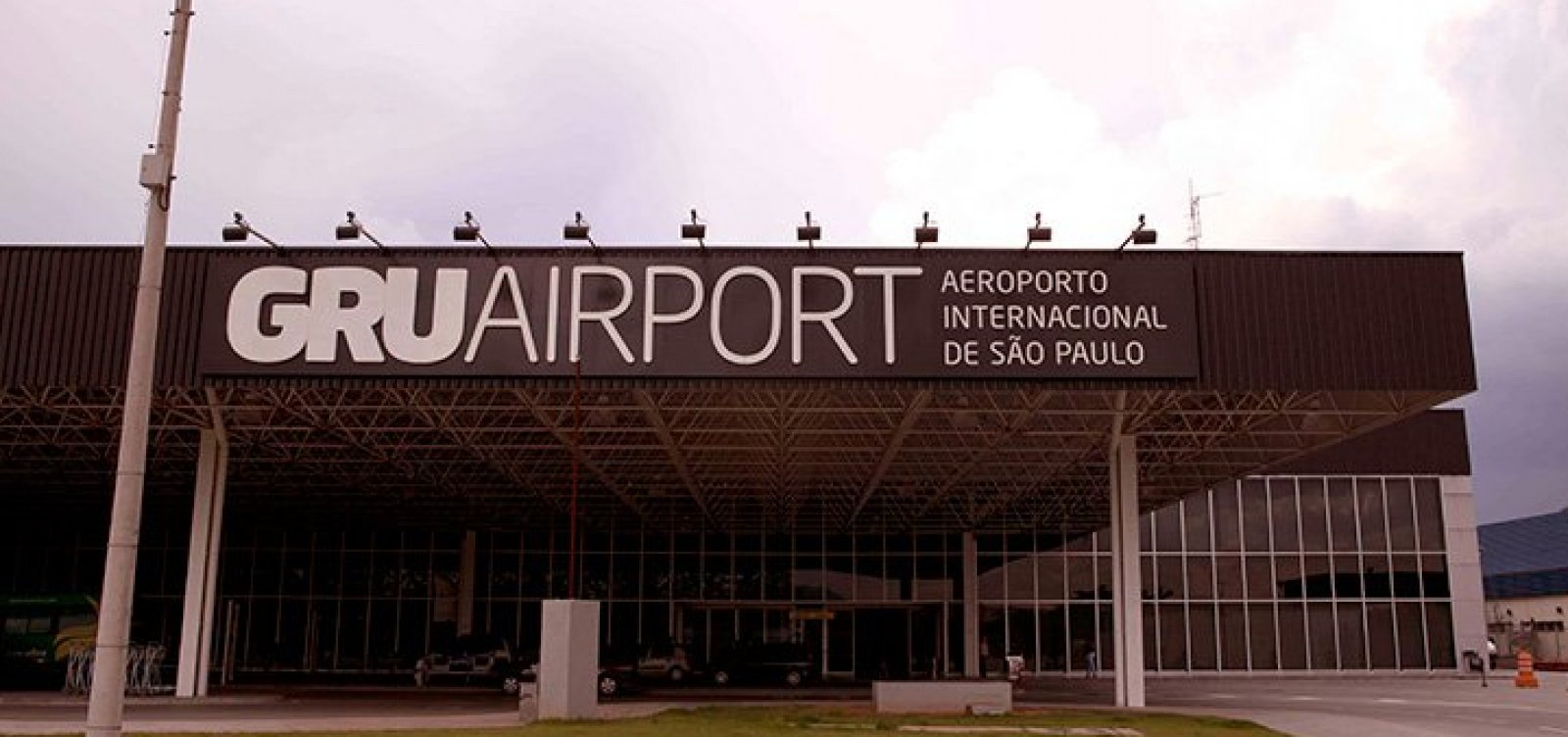 Às vésperas do tarifaço, aeroporto de Guarulhos tem "expressivo aumento" de envio de cargas para os EUA